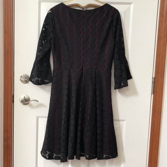 Luxology Fit & Flare Red Dress w/Black Overlay & Bell Sleeves - Picture 6 of 10